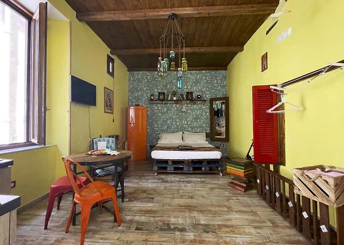 Famme sta cuiete appartamento Napoli centro