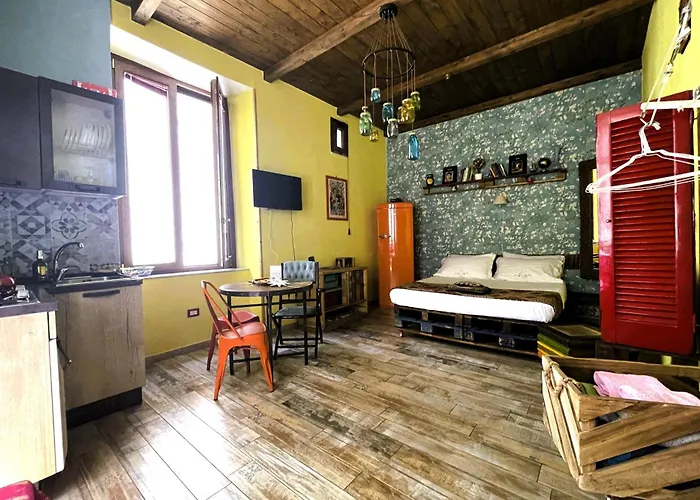 Famme sta cuiete appartamento Napoli centro